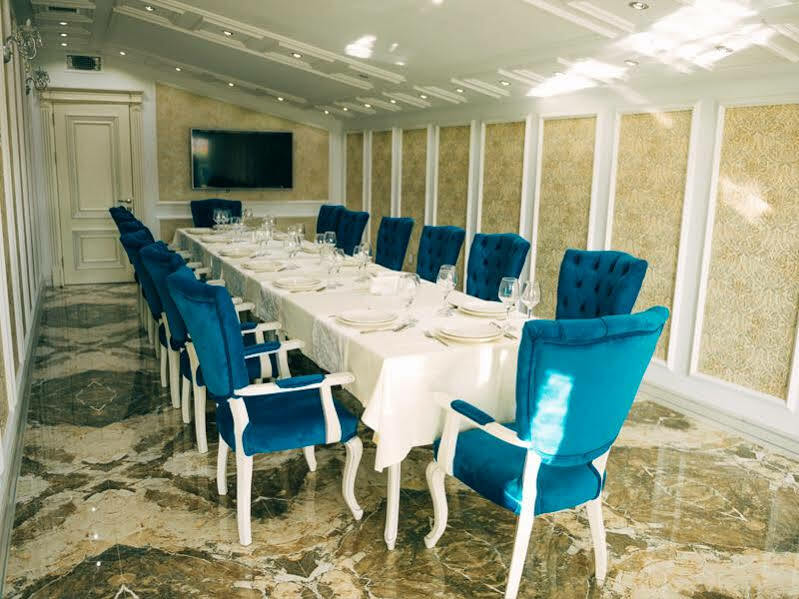 Emerald Suite Hotel Baku Bagian luar foto