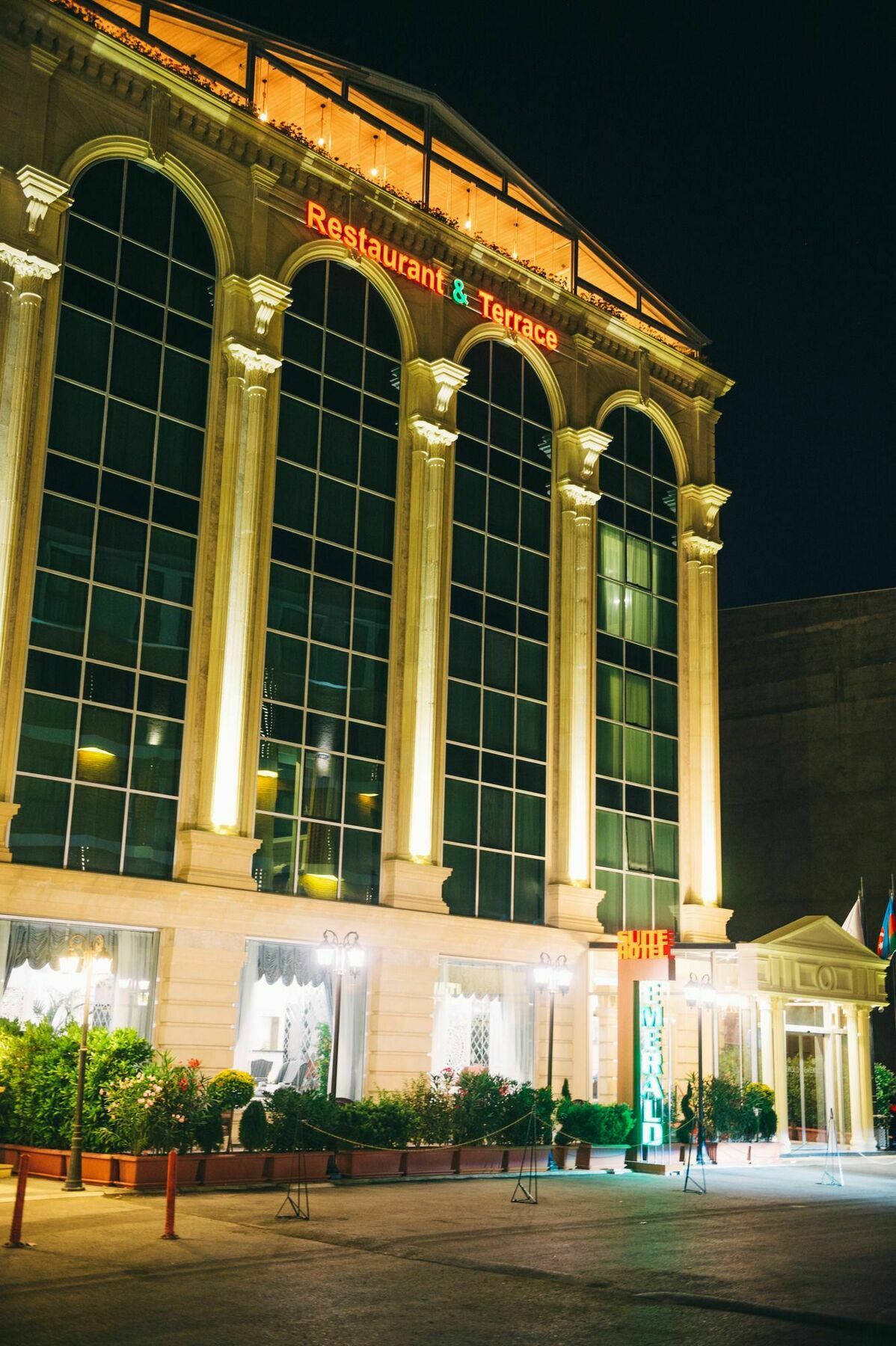 Emerald Suite Hotel Baku Bagian luar foto