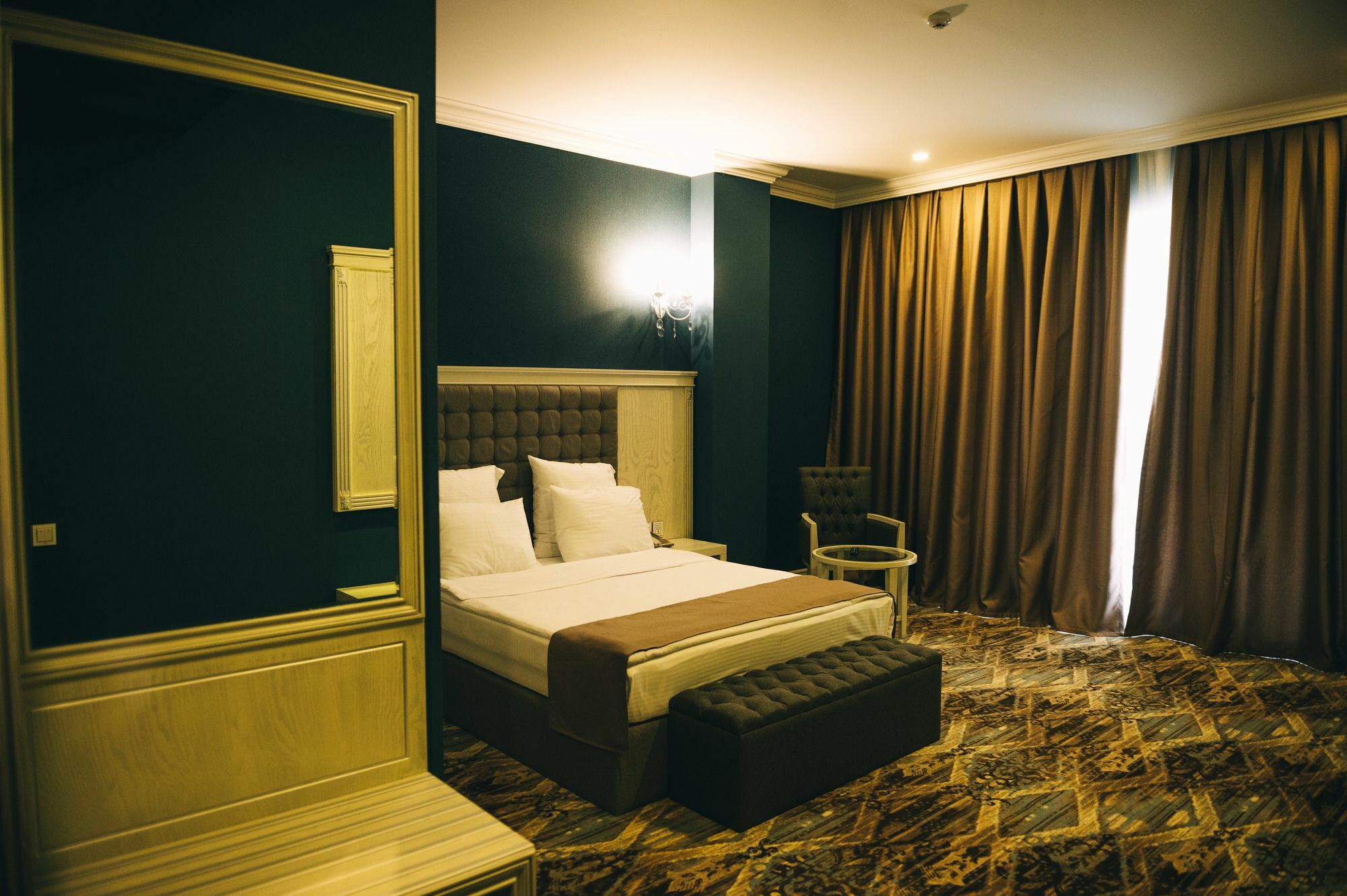 Emerald Suite Hotel Baku Bagian luar foto