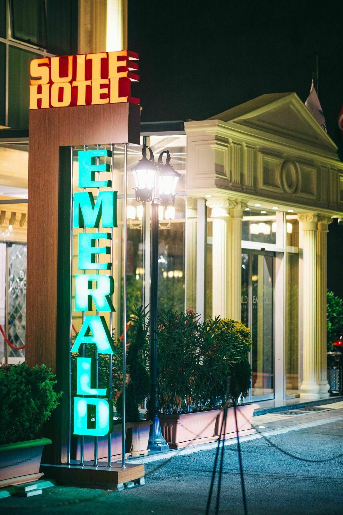 Emerald Suite Hotel Baku Bagian luar foto